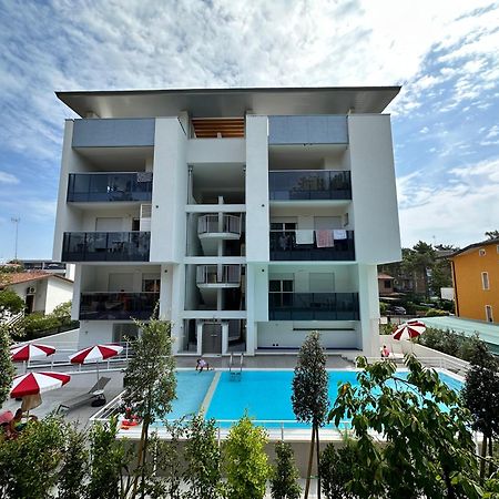 Nuovo Condominio Con Piscina E Garage Bibione Dış mekan fotoğraf